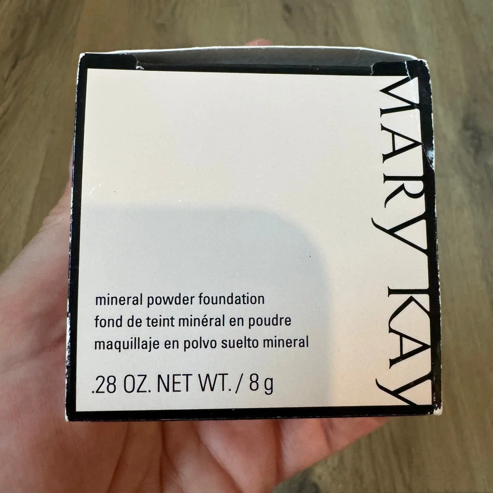 Mary Kay Mineral Powder Foundation Ivory .5 Loose Face Makeup 0.28oz New in Box